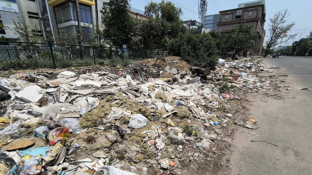 SHRC orders urgent action to resolve waste crisis in capital