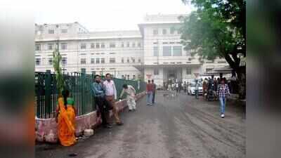 Rare surgery at SMS Hosp removes hydatid cysts from 3 organs