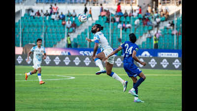 Captain Jhingan agrees new deal with FC Goa