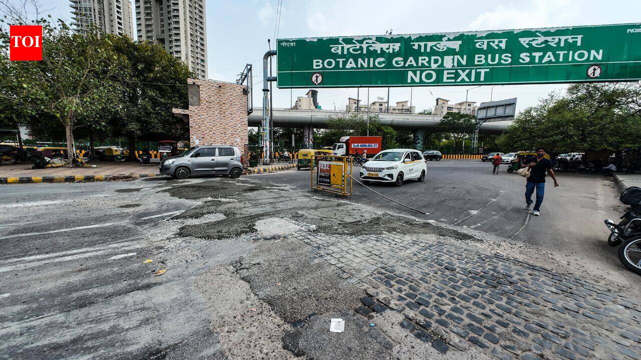 Noida repairs damaged speed breakers at Botanical Garden bus stand