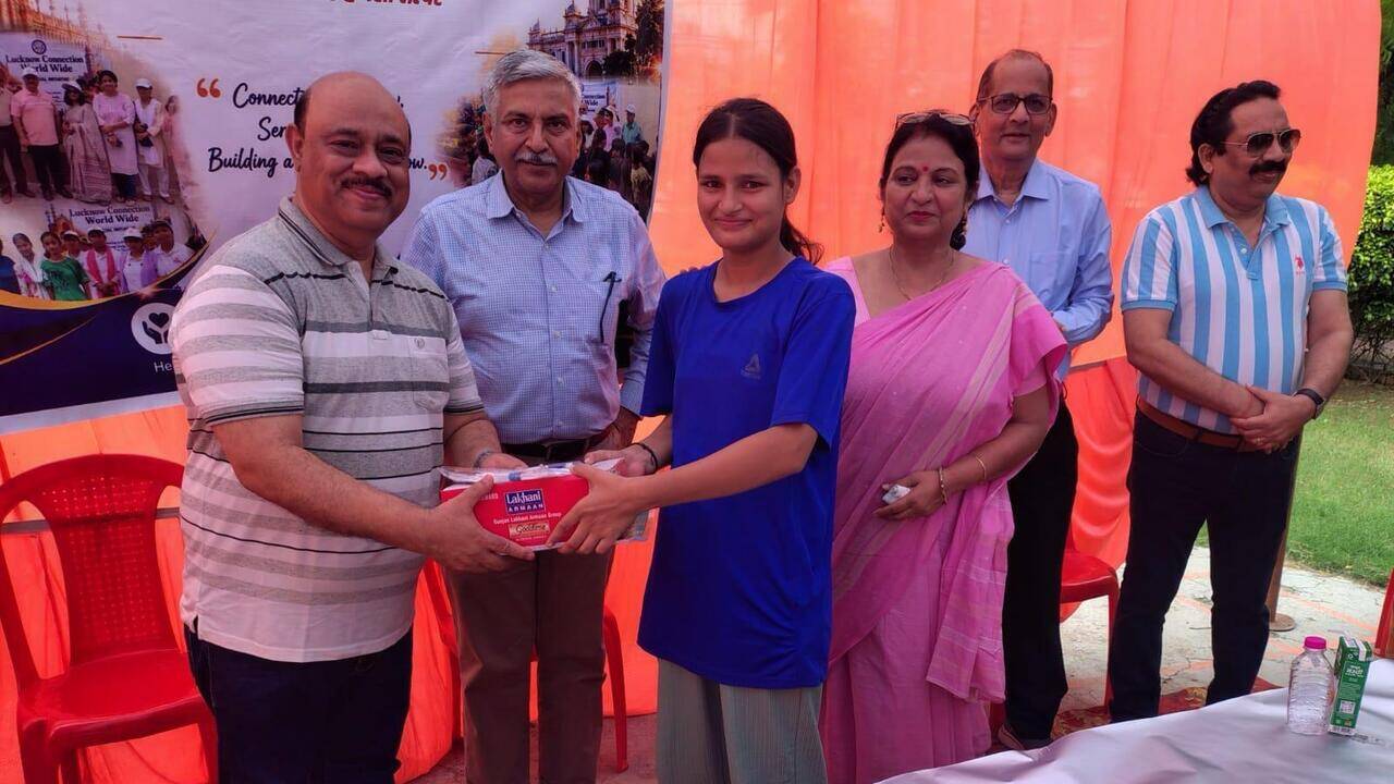 Community group provides school essentials to children of fire victims