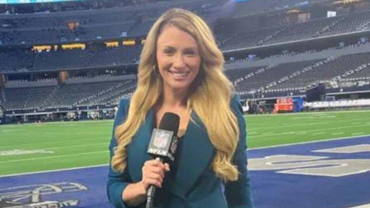 “Absolute Goddess": Cowboys reporter Jane Slater stuns fans with rare bikini look while enjoying NFL offseason