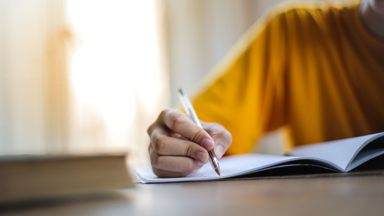 Your dominant hand may not be born-in: A study that taped people’s elbows shut found both sides quickly learned to write, hinting practice is what makes one hand better