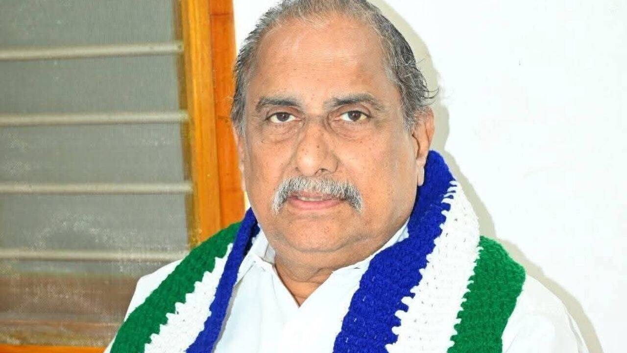 Former Andhra Pradesh minister and Kapu Leader Mudragada Padmanabham dies at 73