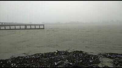 Nepal rainfall swells Kosi and Gandak, triggers flood fears in north Bihar dists