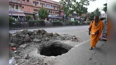 Kishanpole residents flag sewer, road woes