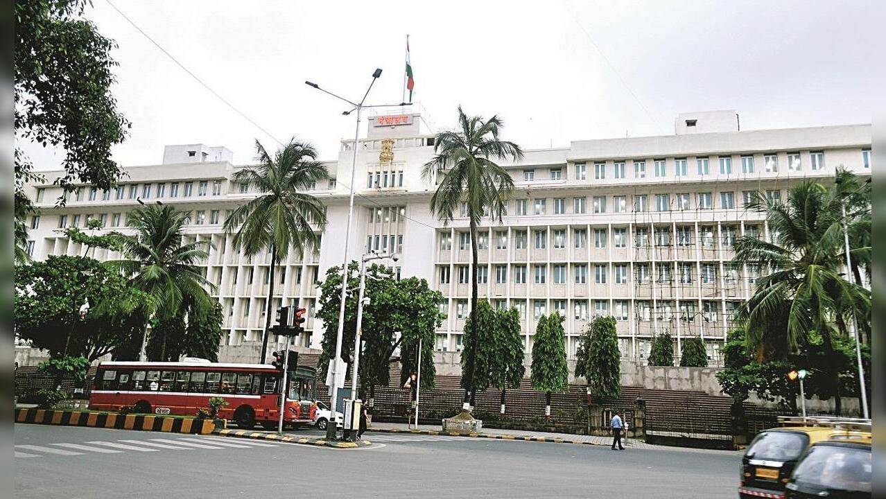 महाराष्ट्र मंत्रिमंडळाने PPP मॉडेलद्वारे एसटी महामंडळाच्या जमिनींच्या पुनर्विकासाला मंजुरी दिली