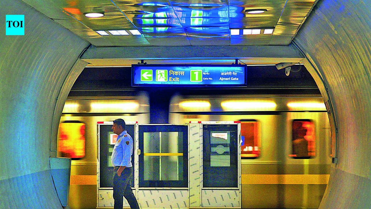 ‘Arpan Kendras' at 10 metro stations to donate, recycle old clothes