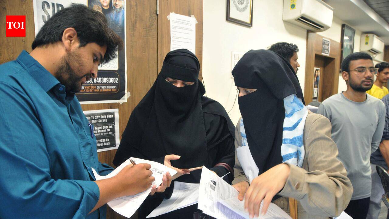 Telangana CEO claims 99% enumeration forms distributed, voters differ; Congress, BRS seek extension of deadline