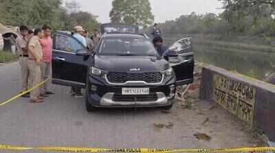 Two bodies found in canal in Faridabad with hands tied; blood-stained hammer in car