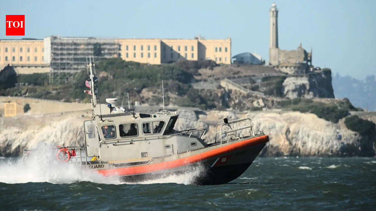 Boat tragedy in San Francisco: One dead, two missing after pontoon boat capsizes near Alcatraz