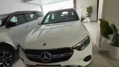 YouTuber retracts Mercedes E20 mileage claim, engine fault surfaces