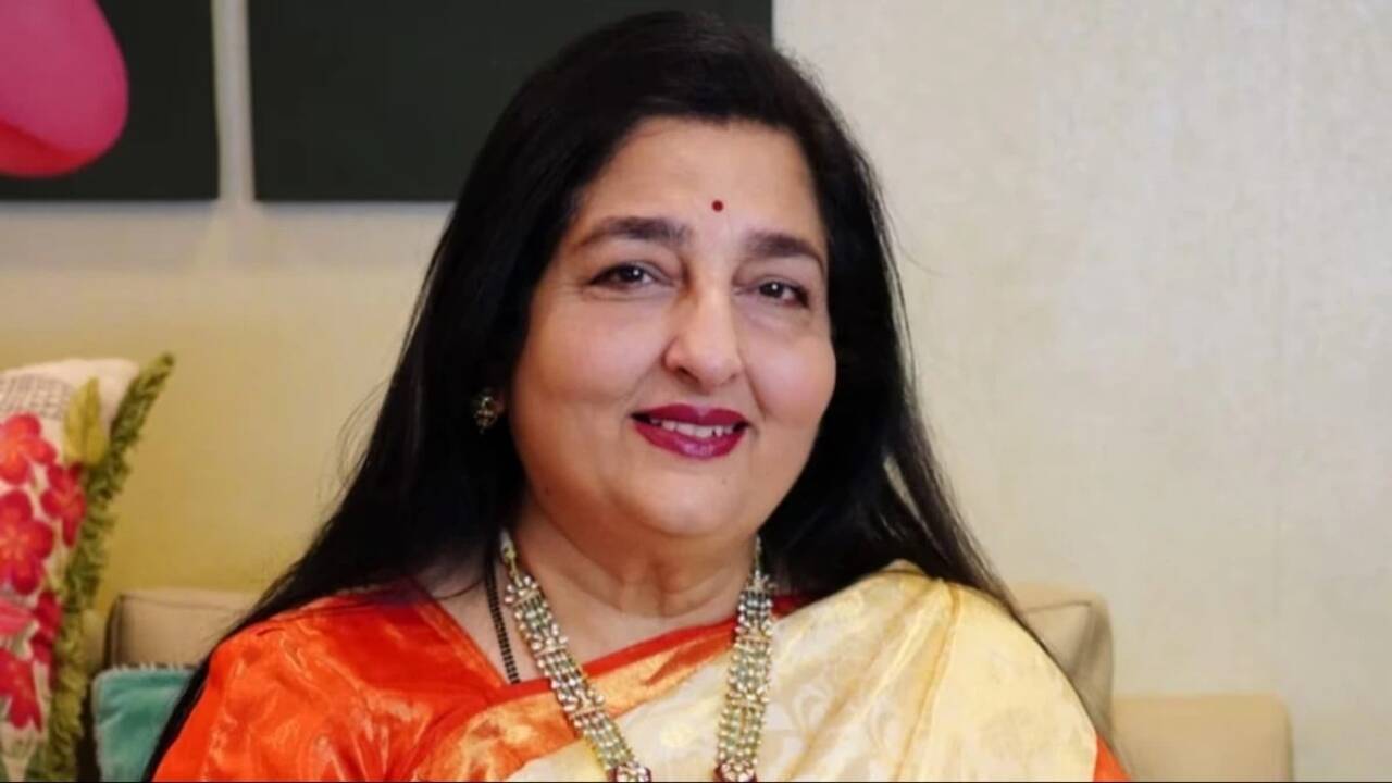 अनुराधा पौडवाल ने राम मंदिर दान चोरी और ‘विश्वगुरु’ कथा पर अपनी टिप्पणियों से जुड़े विवाद पर प्रतिक्रिया व्यक्त की: ‘इसे संदर्भ से बाहर ले जाया गया और सनसनीखेज बनाया गया’ |
