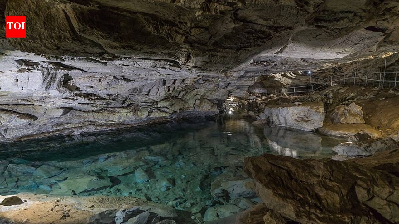 Frozen for 5,000 years in a Transylvanian ice cave, these bacteria shrug off 10 modern drugs, yet scientists found genes that could kill deadly superbugs