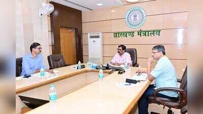 Hemant sets two-month deadline for key road projects