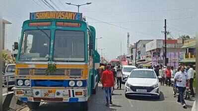 Two killed, one injured in road accident in Trichy city