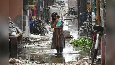 Capital Of Contrasts: While Delhi Moves On, Kirari Remains Under Water