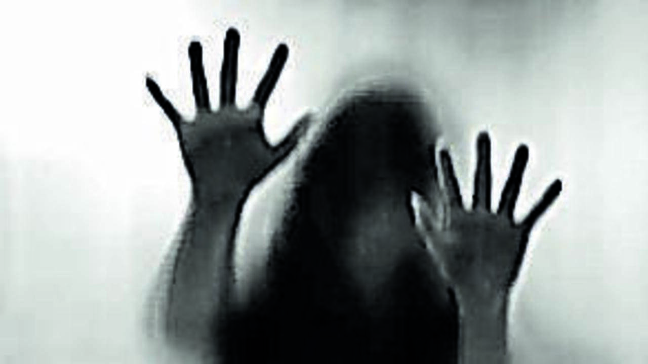 Man stabs wife to death inside hospital suspecting fidelity