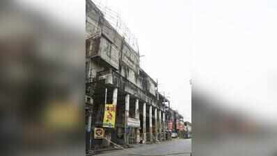 KMC inspects College Street market, assures repairs
