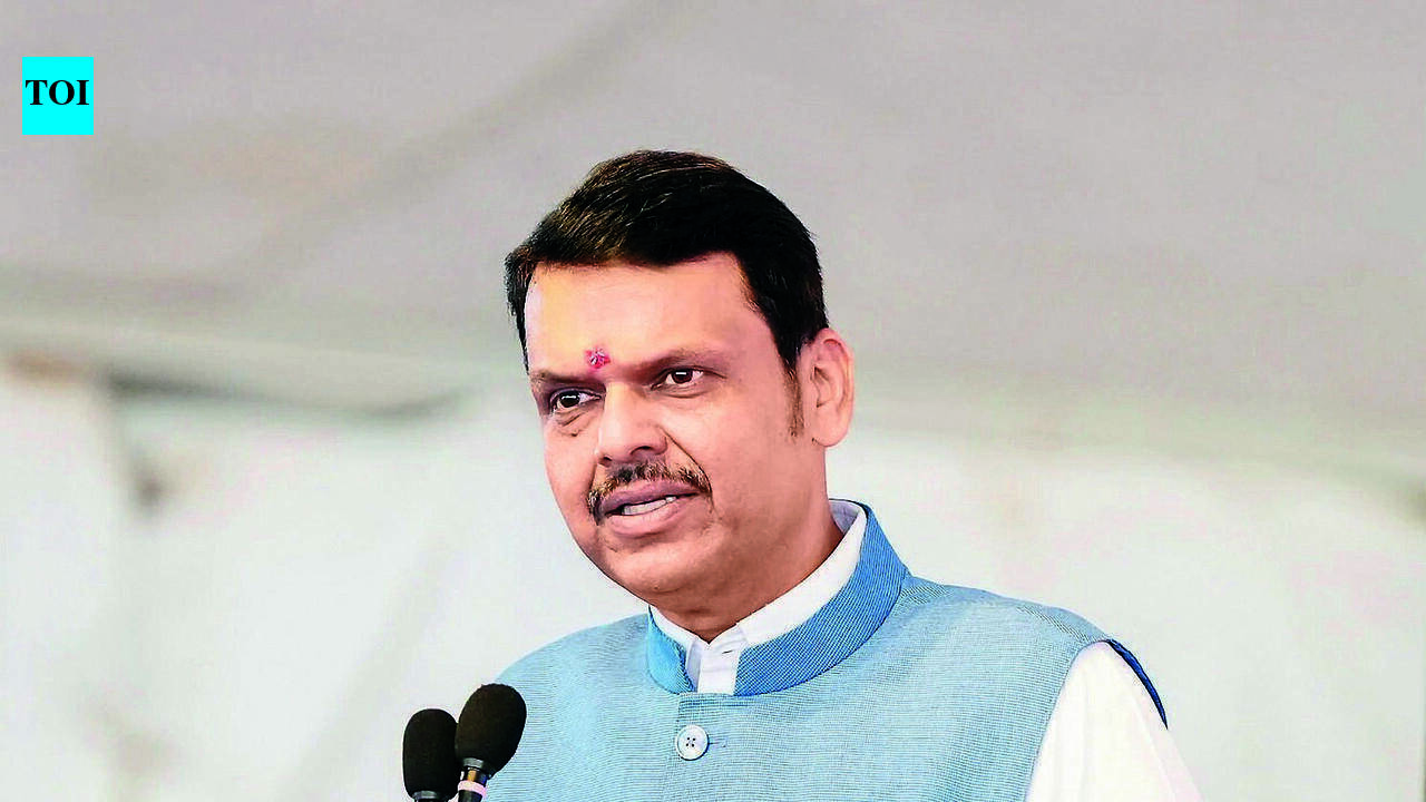 Late-night CM Fadnavis-Jayant Patil meet fuels fresh political buzz