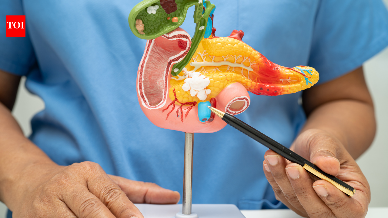24-year-old couldn't eat for three months as every meal triggered unbearable pain and vomiting; doctors later found a hidden pancreatic pseudocyst