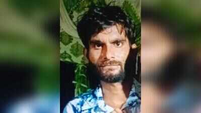 Sanitation worker inhales toxic fumes in manhole he entered to clear block, dies