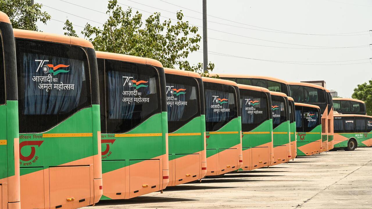 Where to board a Noida Airport bus and when to find one? It’s pure guesswork for commuters