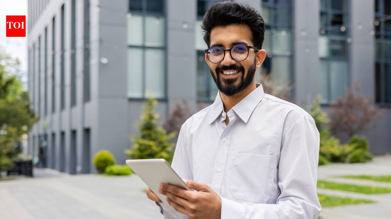 His resume was rejected, but then a recruiter read his message, reviewed again and hired, here’s why
