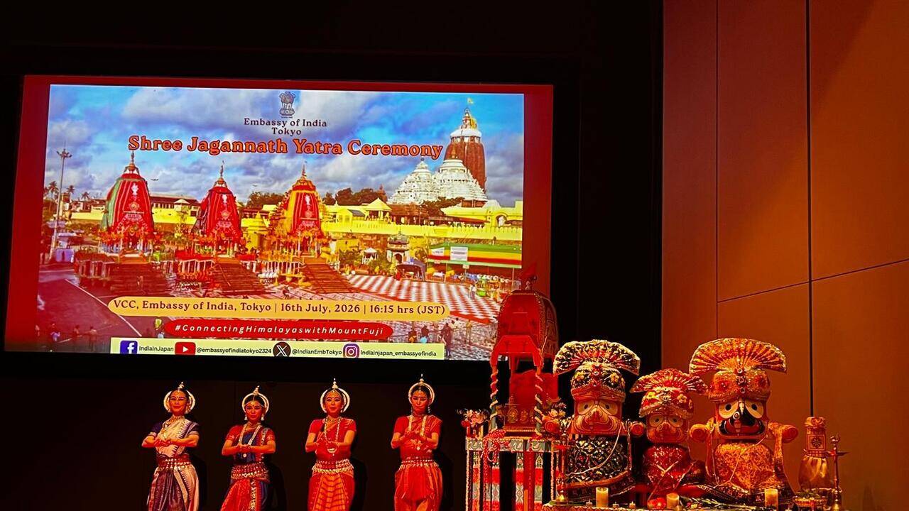 Rituals & chariot-pulling mark Rath Yatra in Japan