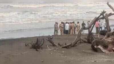 Two youths swept away at Arnala beach in Maharashtra; search on