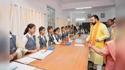 CM launches live classes for govt school students