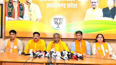 Babulal blames state govt for Jharkhand’s mining slump; Congress hits back