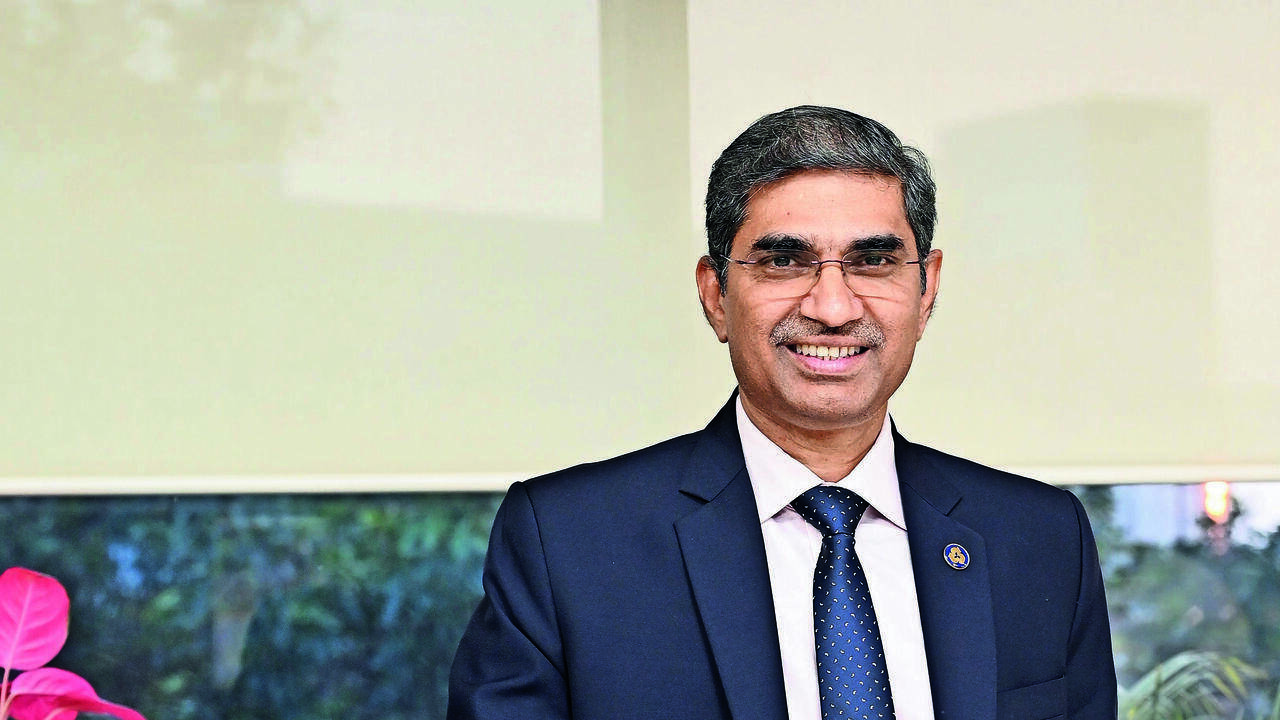 Indian Bank eyes life insurance and AMC businesses
