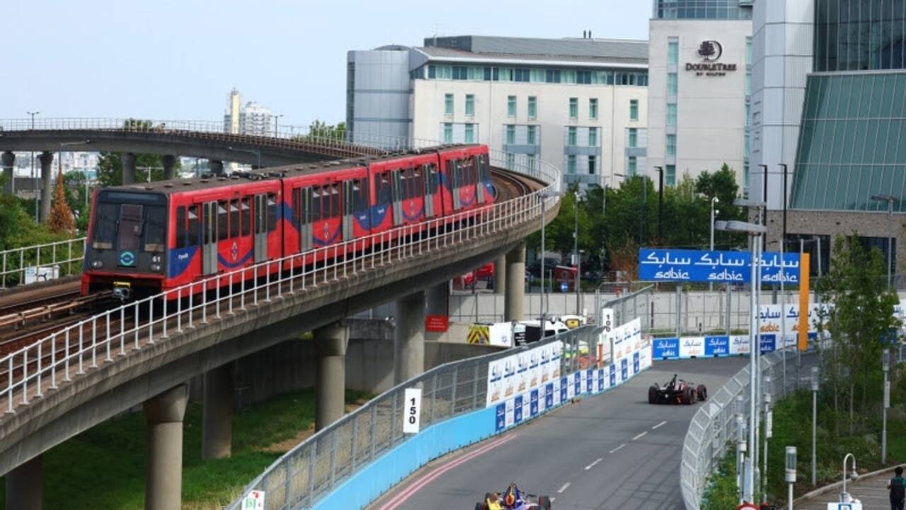 Tinder joins Formula E as official 'Sparking Connections' partner for London E-Prix