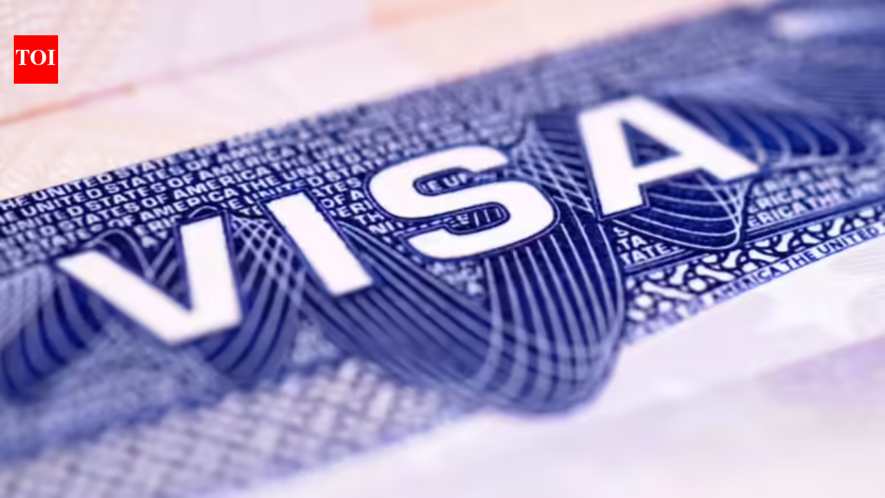 4-year fixed stay for F1 students: Immigration attorney says the biggest risk is 'booking a flight home', warns visa holders against traveling outside US