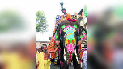 Peaceful passage for rath yatra’s gentle giants