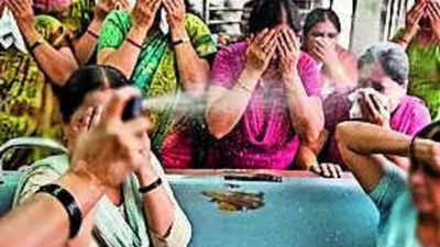 CR seat fight: Woman unleashes pepper spray