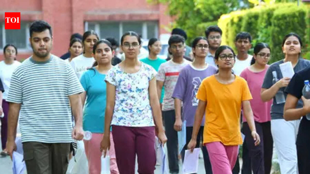 नतीजों के साथ NEET UG 2026 कट-ऑफ जारी; श्रेणी-वार योग्यता अंक, प्रतिशत की जाँच करें