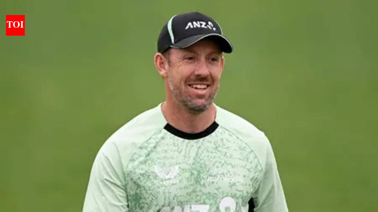 Batting Coach Luke Ronchi to leave New Zealand after India series in December