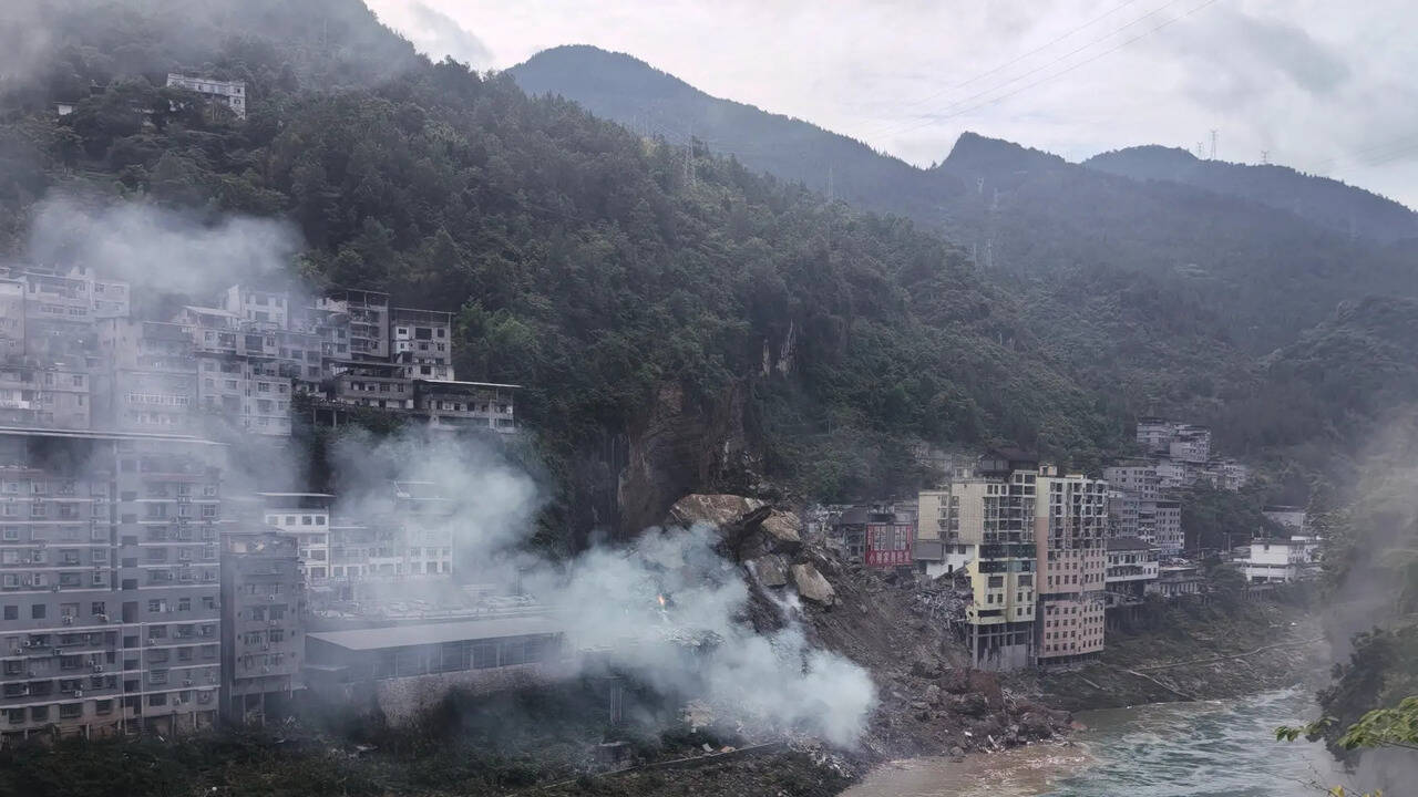 Several trapped after landslide buries homes in China's Chongqing