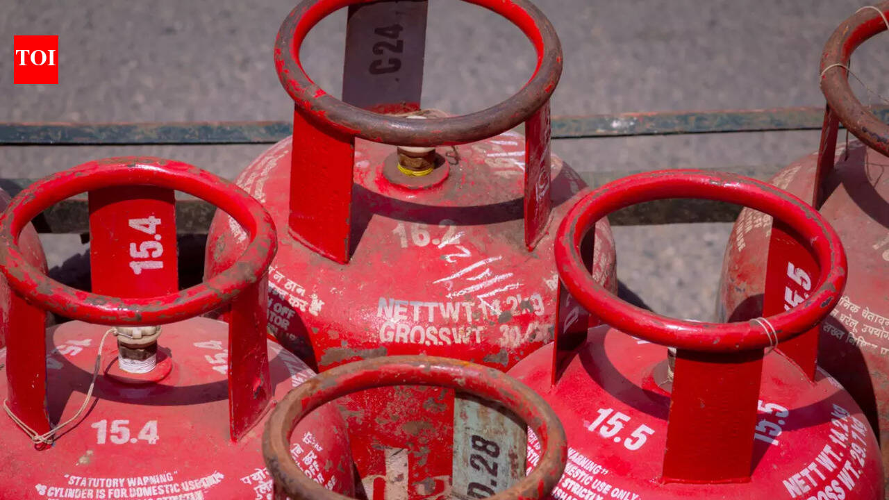 LPG subsidy bill races beyond budget, may hit Rs 1 lakh crore this fiscal