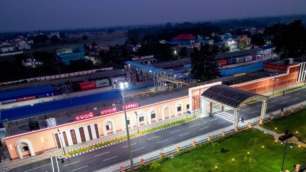 PM inaugurates 7 redeveloped rly stations in Odisha