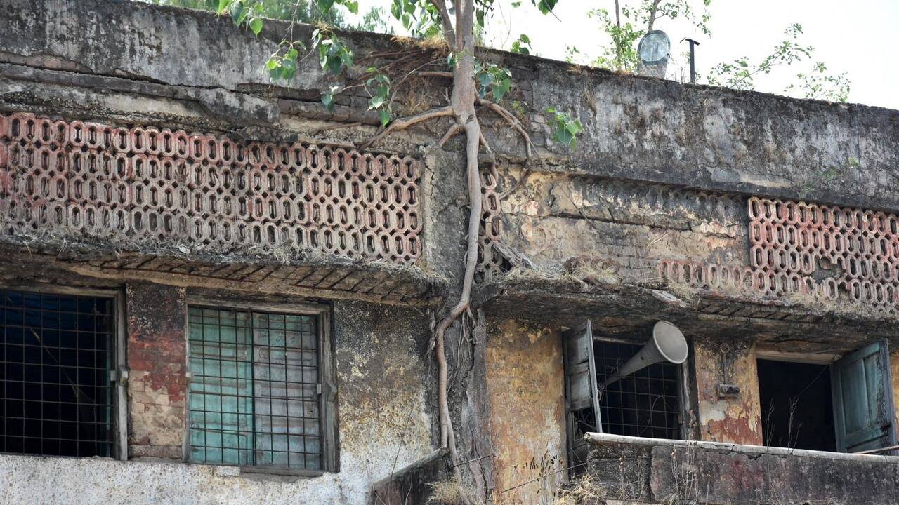 Dilapidated buildings in Ranchi raise safety concerns amid heavy monsoon