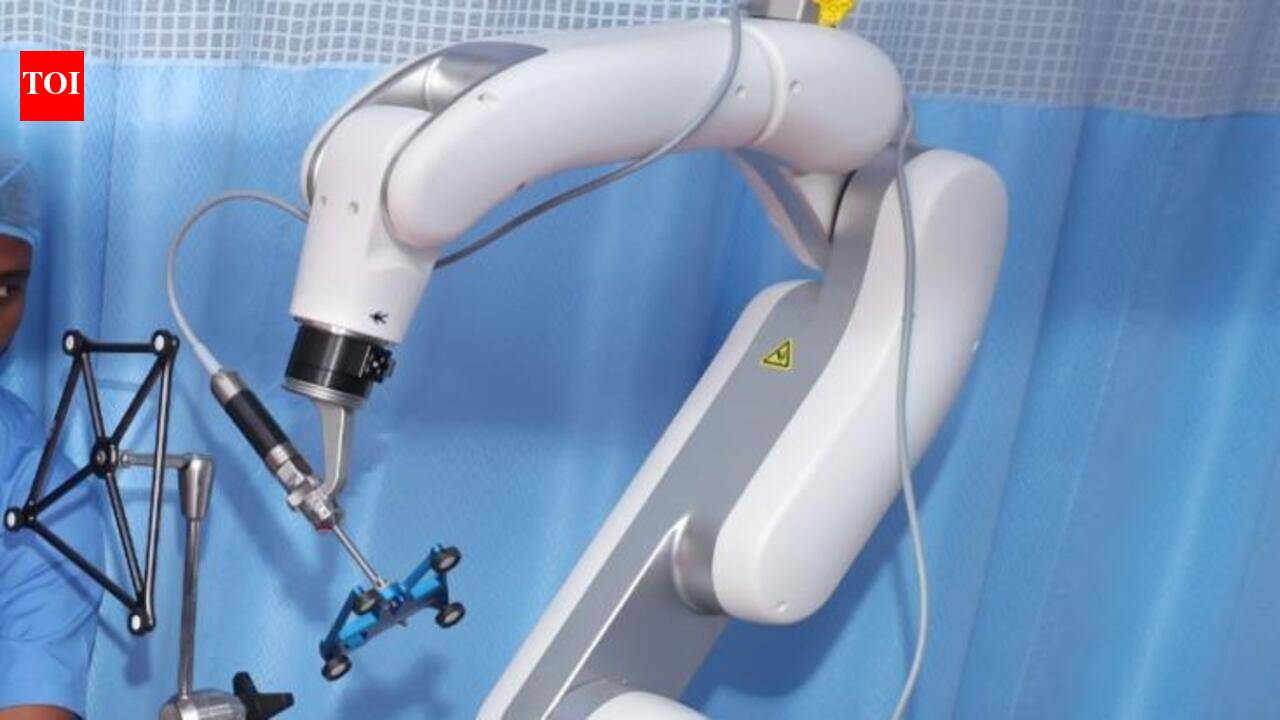 Sanjay Gandhi Institute in Bengaluru gets robotic surgery system for joint replacement