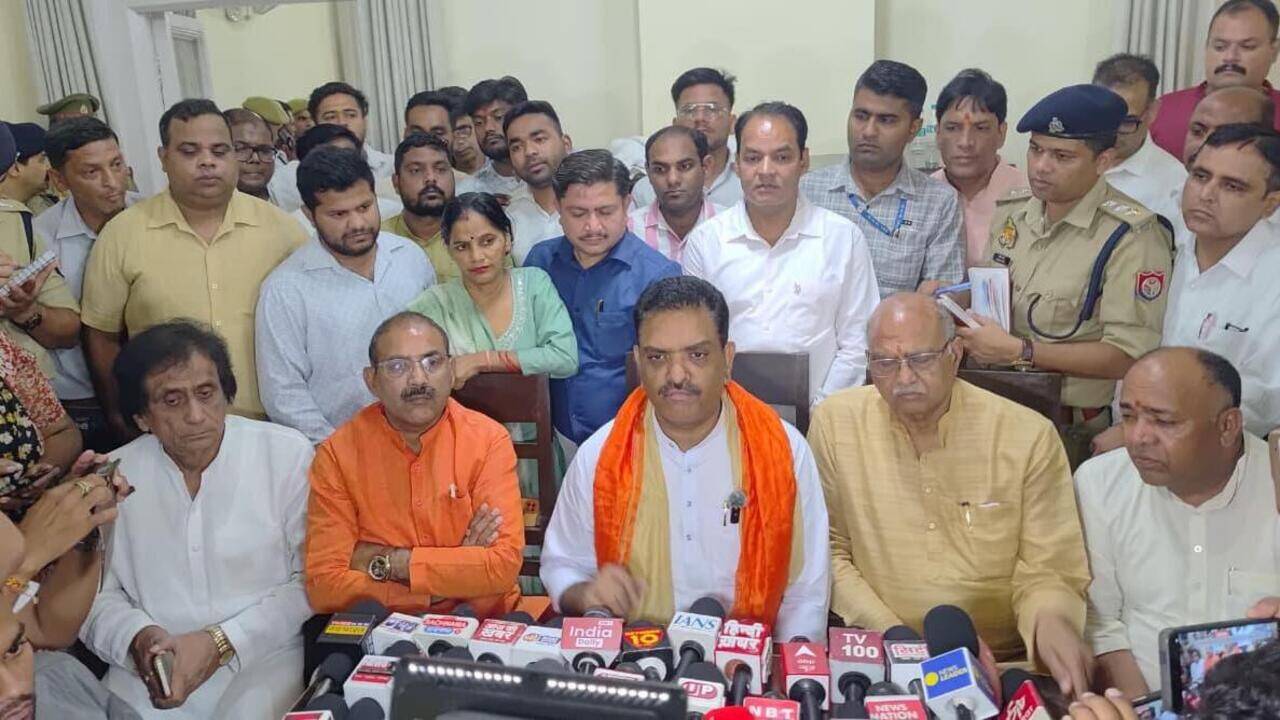 Yogi sends min to defuse outrage over Dalit student murder in Meerut, orders wider probe into police role