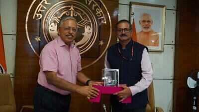 Centre for faster rollout of reforms