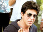 SRK clears controversy!
