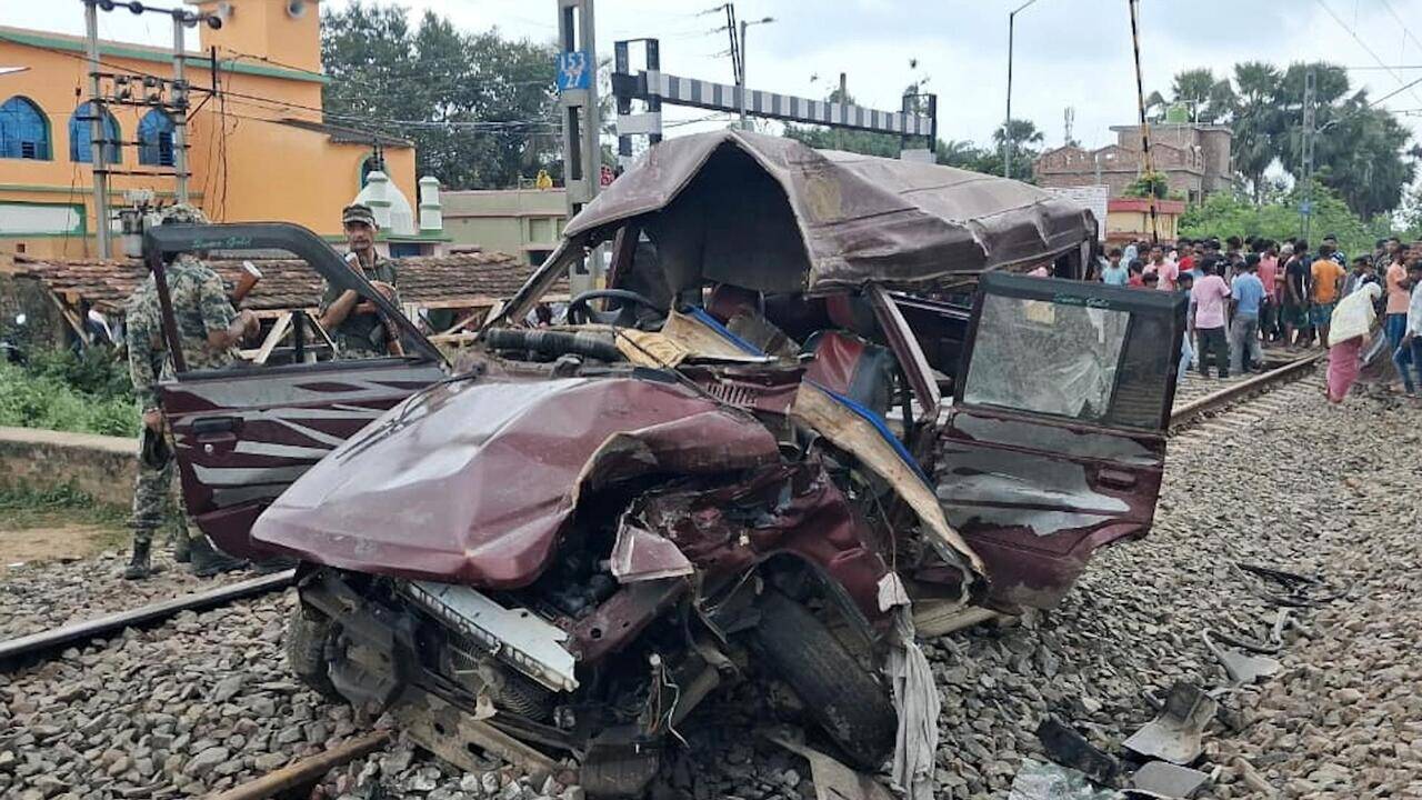 4 schoolkids die as train rams pool car at open level crossing, gateman arrested