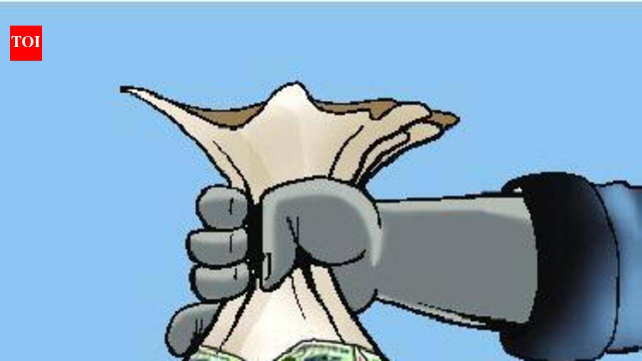 Datia bypoll: Enforcement agencies seize Rs 36L cash in two incidents in single day