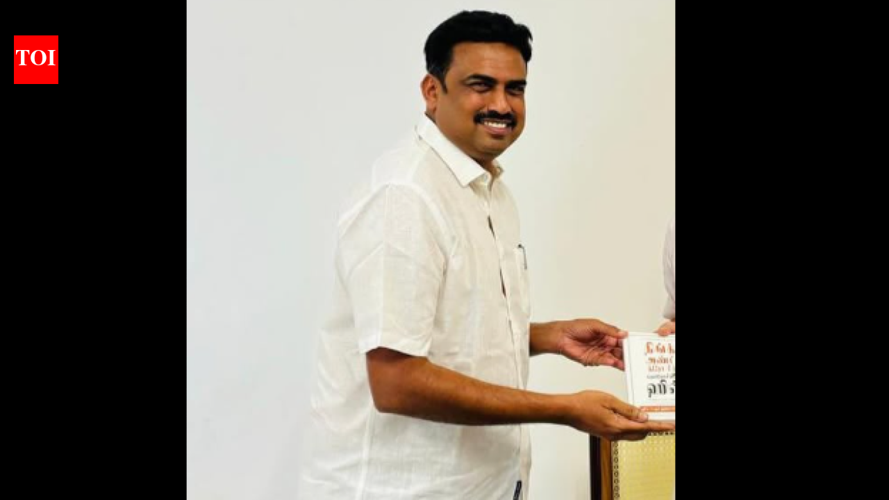‘DMK functioning resembles monarchy and capitalism’: Coimbatore corporation councillor Kovai Babu Selvakumar resigns from party, alleges pressure to pay ‘party fund’